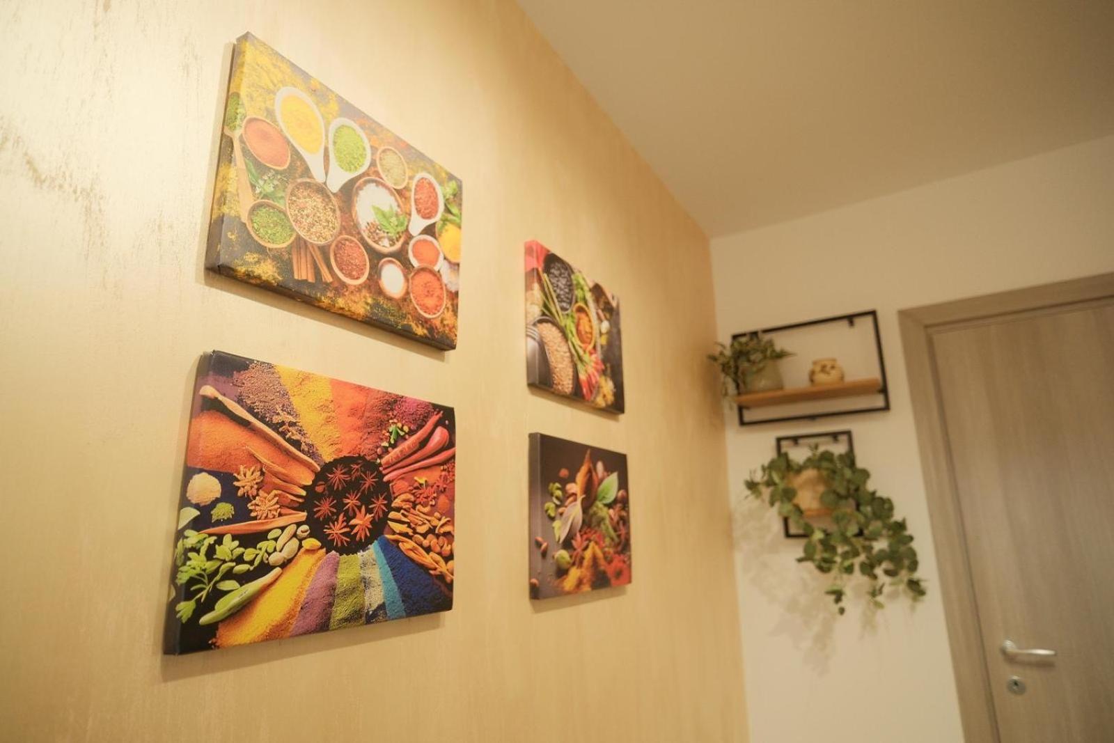 Green Studio Търгу Нямц Екстериор снимка